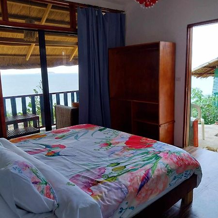 Miley Lodging Restobar New Busuanga Bagian luar foto