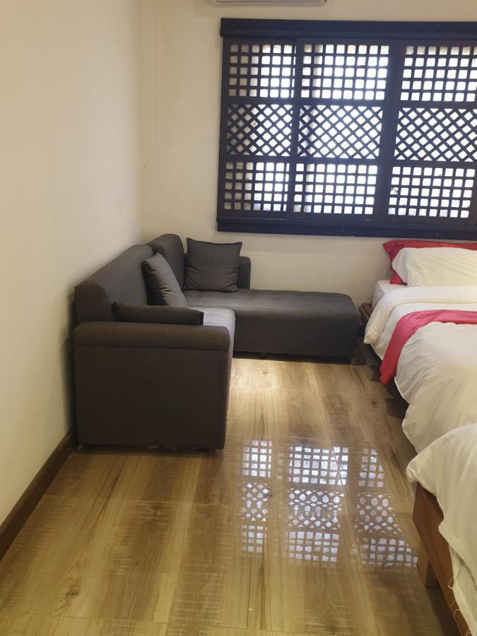 Miley Lodging Restobar New Busuanga Bagian luar foto