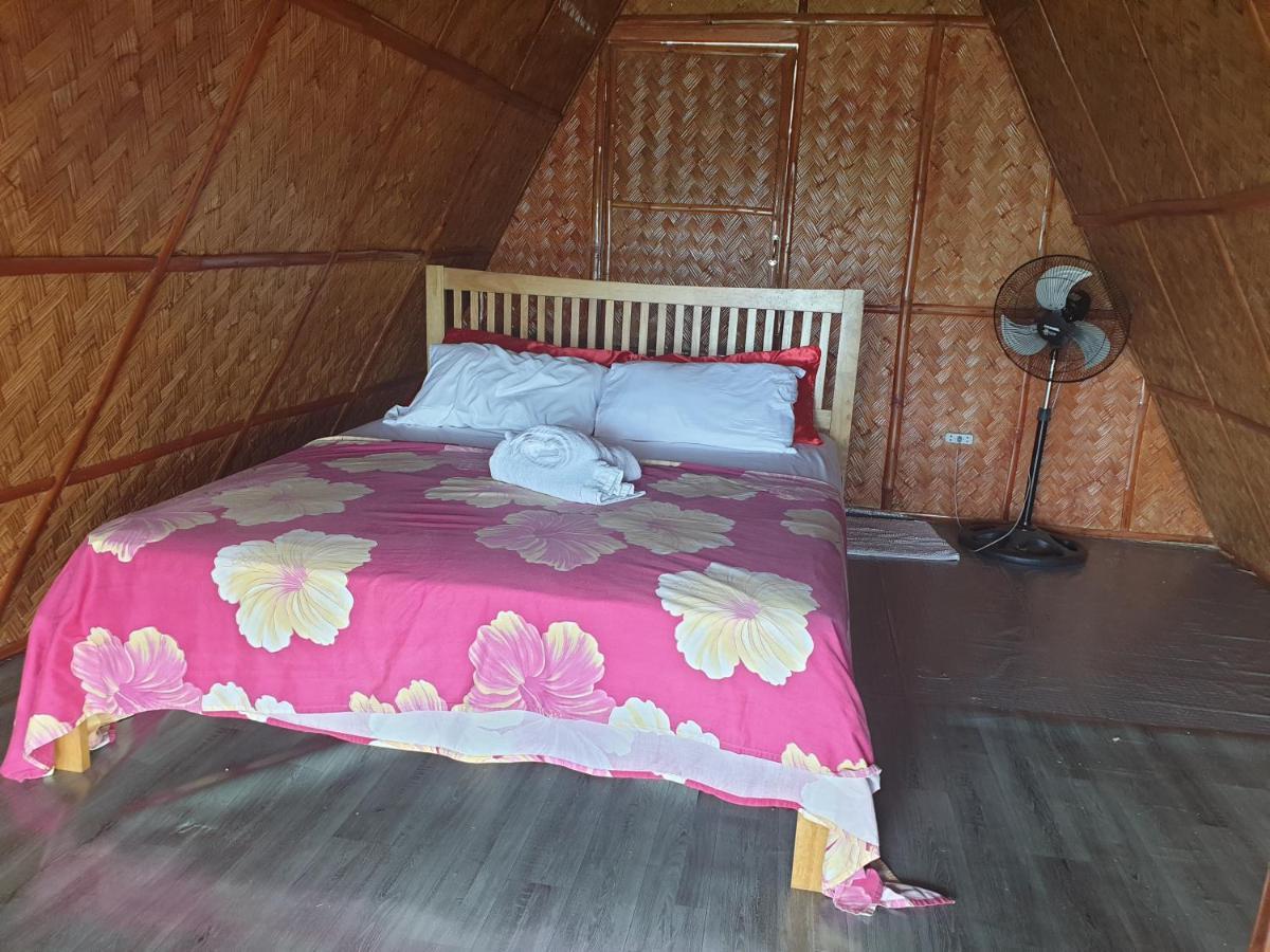 Miley Lodging Restobar New Busuanga Bagian luar foto