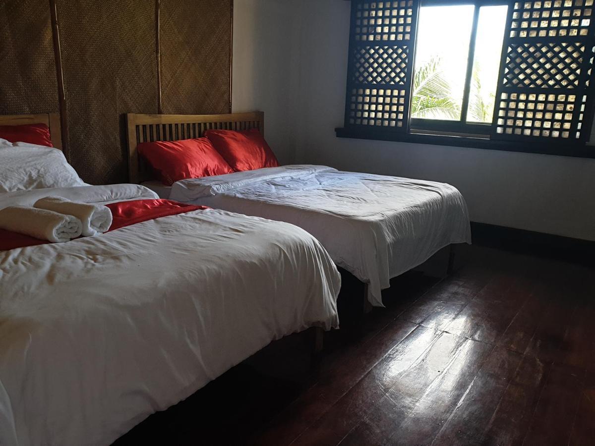 Miley Lodging Restobar New Busuanga Bagian luar foto